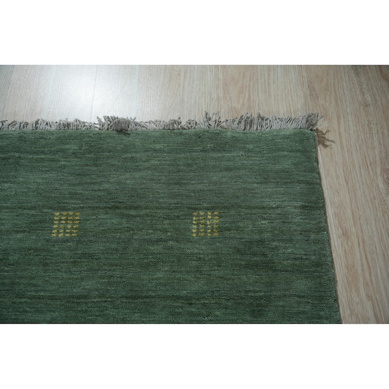 Green Contemporary Transitional Lori Baft Area Rug - Elegant and Timeless Design