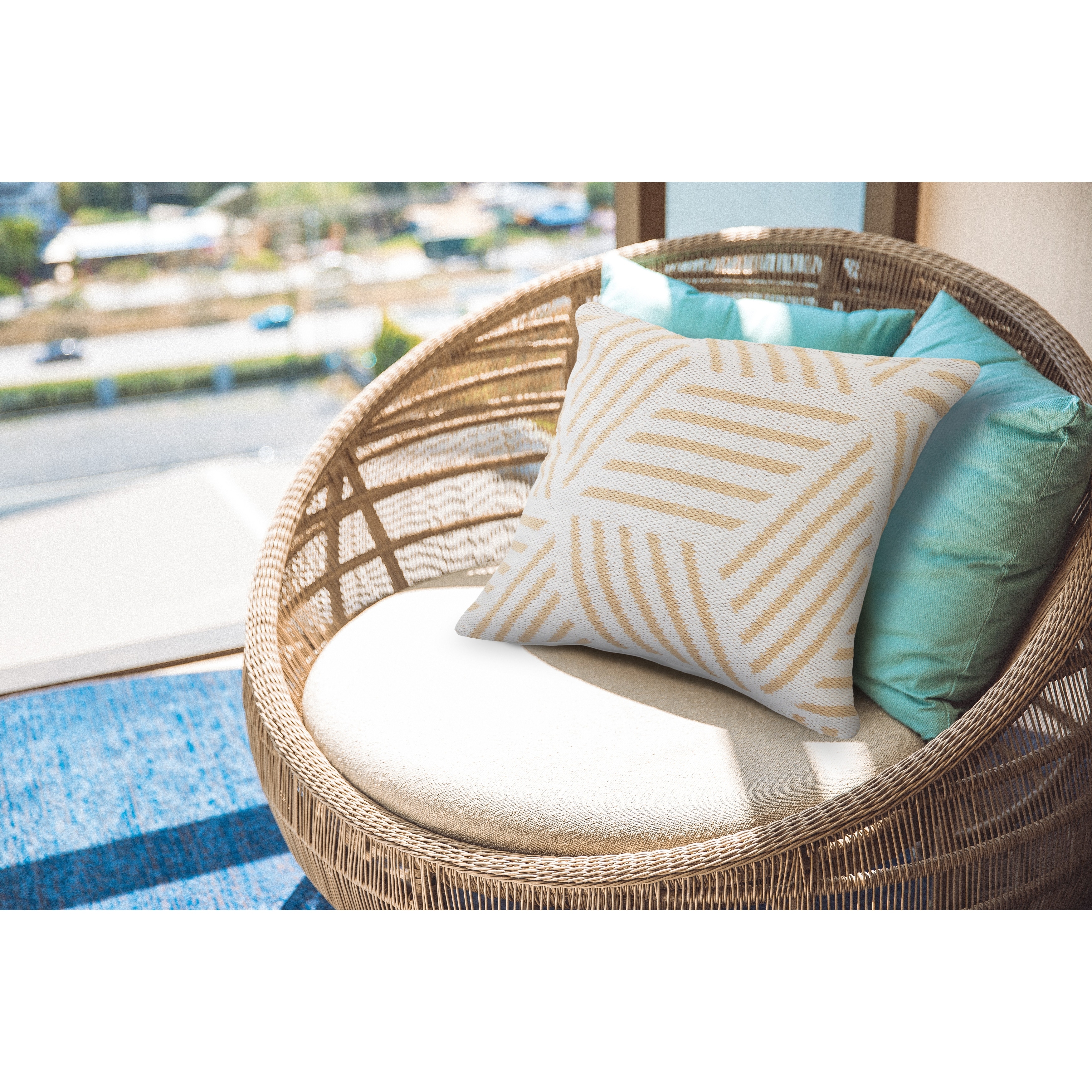 https://ak1.ostkcdn.com/images/products/is/images/direct/0747b035cb57674454d6775e87a1d91086e9f806/Tan-and-White-Geometric-Striped-Throw-Pillow%C2%A0.jpg