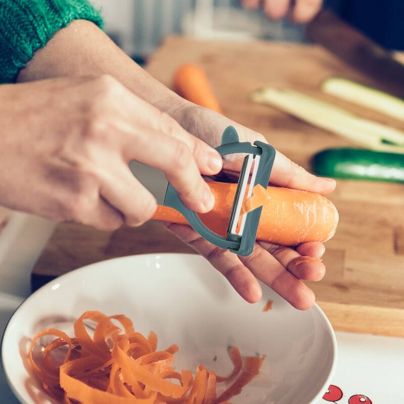 Crock Sets with 5 Pieces Kitchen Gadgets with Herb Cutter, Melon Baller, Ice Cream Scoop, Y-peeler, Lemon Zester, Bottle Opener