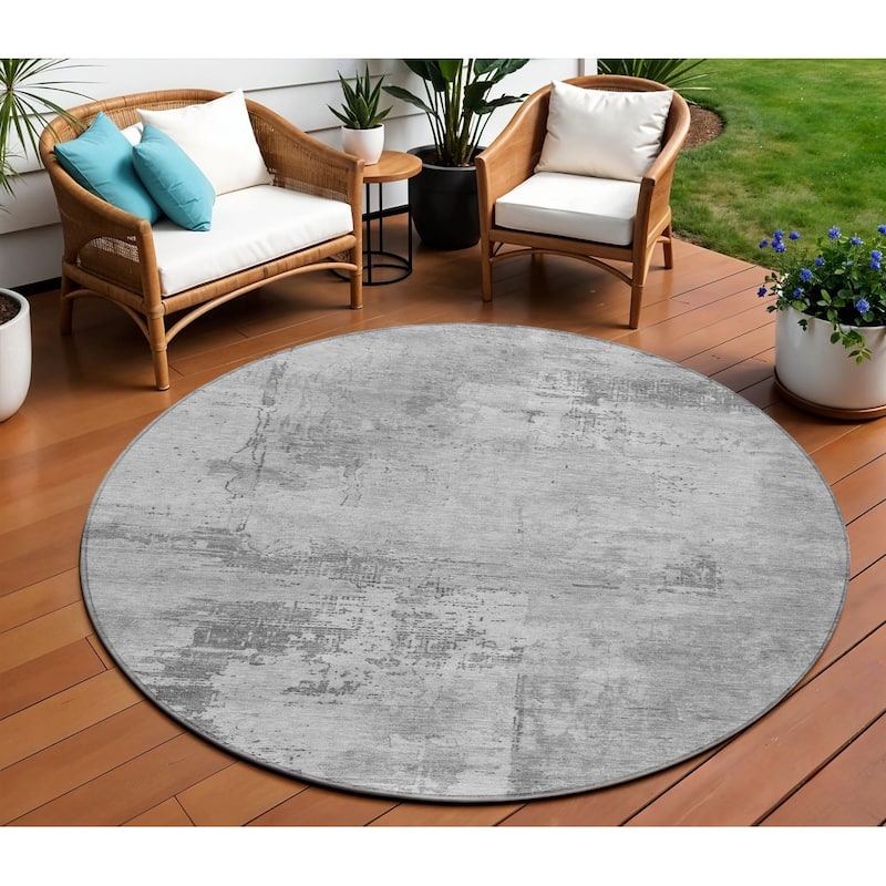 HomeRoots Abstract Transitional Rectangle Outdoor Rug - 8' Round