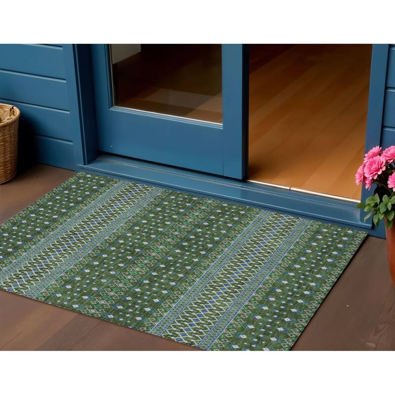 HomeRoots Tribal Transitional Rectangle Outdoor Rug - 3' x 5'