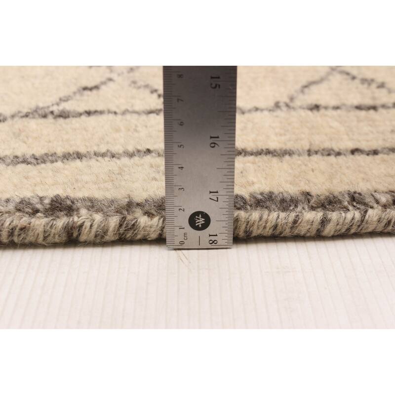 ECARPETGALLERY Hand-knotted Tangier Ivory Wool Rug - 5'6 x 7'11