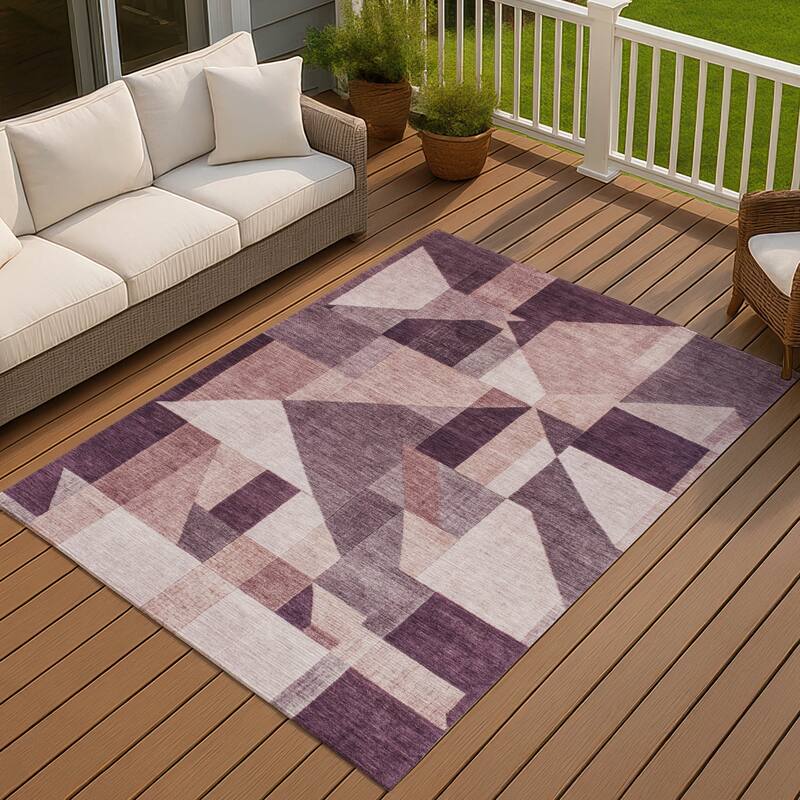 Machine Washable Indoor/ Outdoor Modern Geo Chantille Rug - Eggplant - 5' x 7'6"