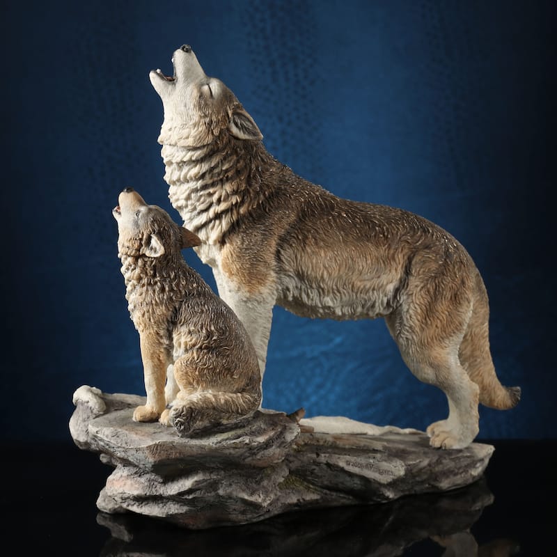 10.63" H HOWLING WOLF AND CUB Resin - 6.5"x10.63"x9.84"