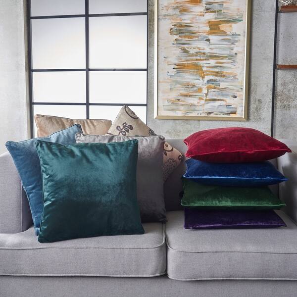 Ippolito Modern Velvet Throw Pillows (Set of 2) by Christopher Knight