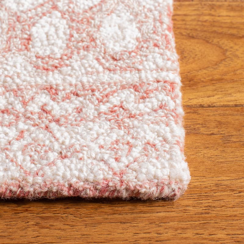 SAFAVIEH, Handmade Micro-Loop Fedosia Wool Rug
