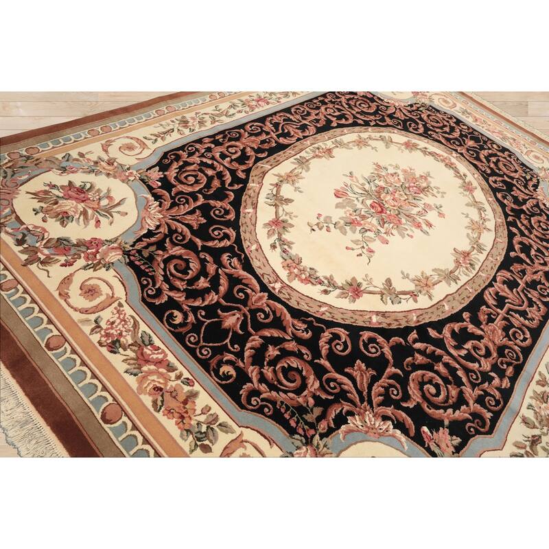 8'11''x11'11'' Hand Knotted Wool Ivory Aubusson Savonnerrie Floral Botanical Rug - 8' 11'' x 11' 11''