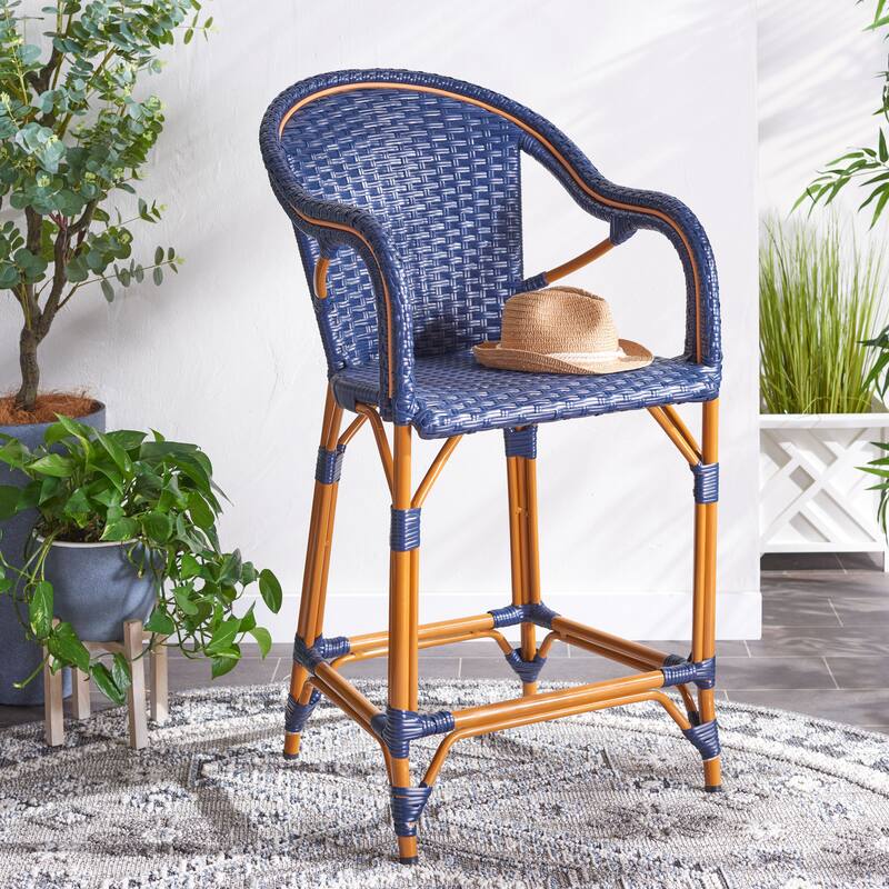 SAFAVIEH Charlize Outdoor Bistro 26-inch Counter Stool with Arms - 23Wx26Dx43H