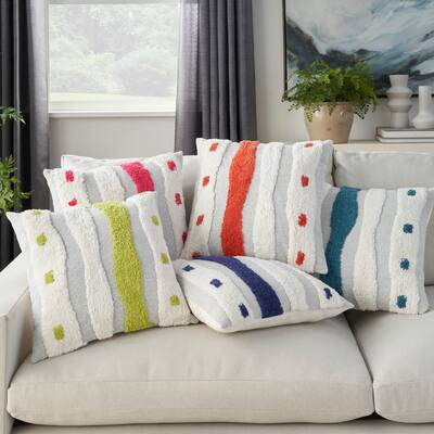 Mina Victory Life Styles Tufted Woven Waves 18" x 18" Indoor Throw Pillow