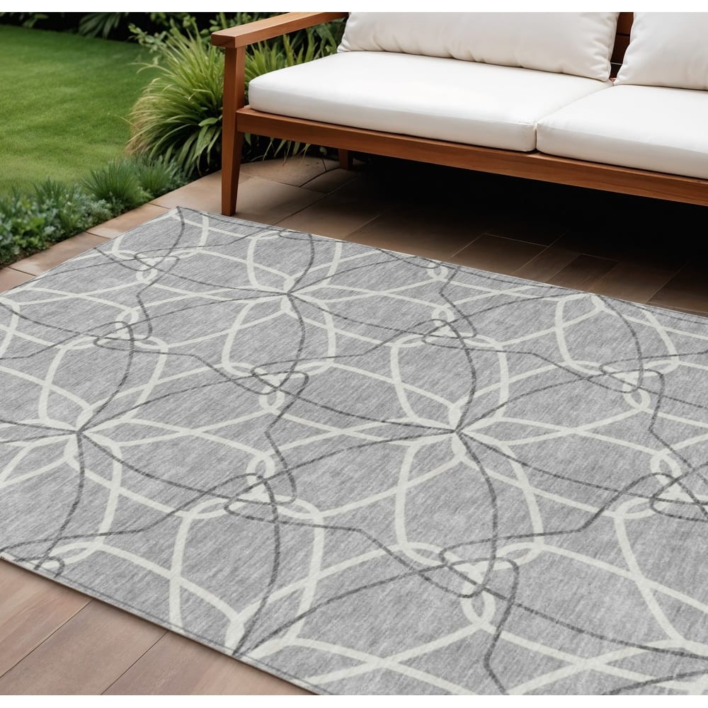 HomeRoots Geometric Modern Rectangle Outdoor Rug