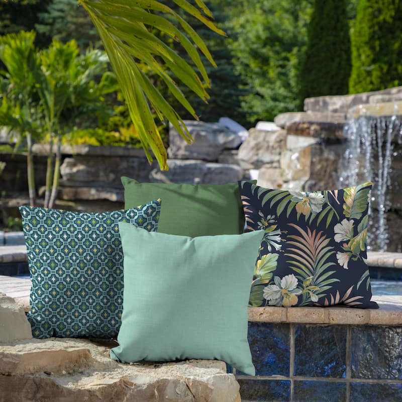 ARDEN Throw Pillow