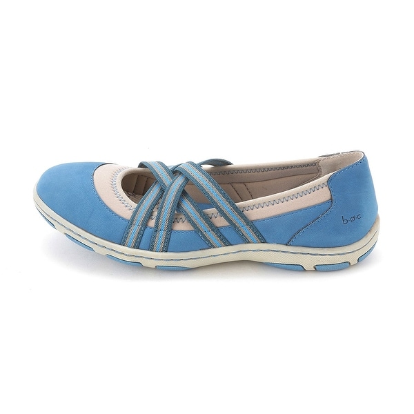born walking shoes