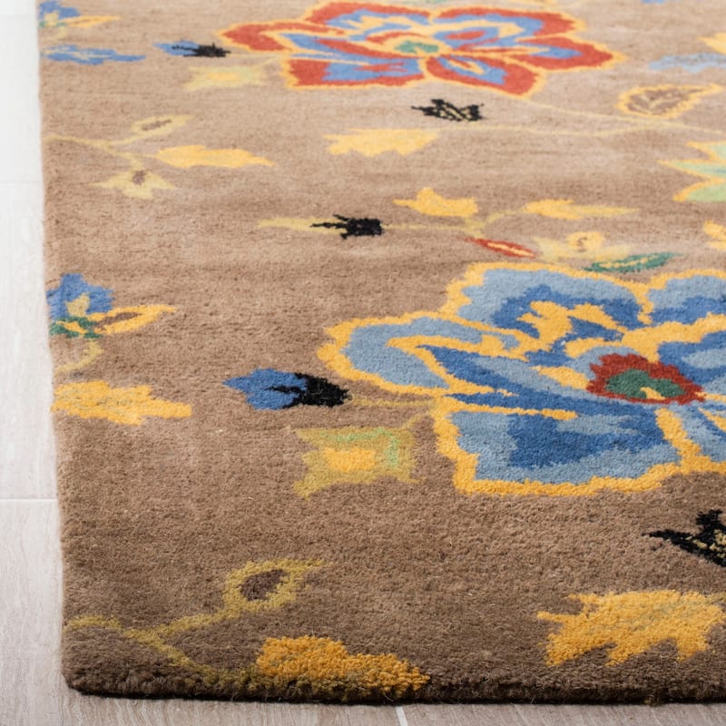 SAFAVIEH Handmade Soho Maren Floral N.Z. Wool Rug