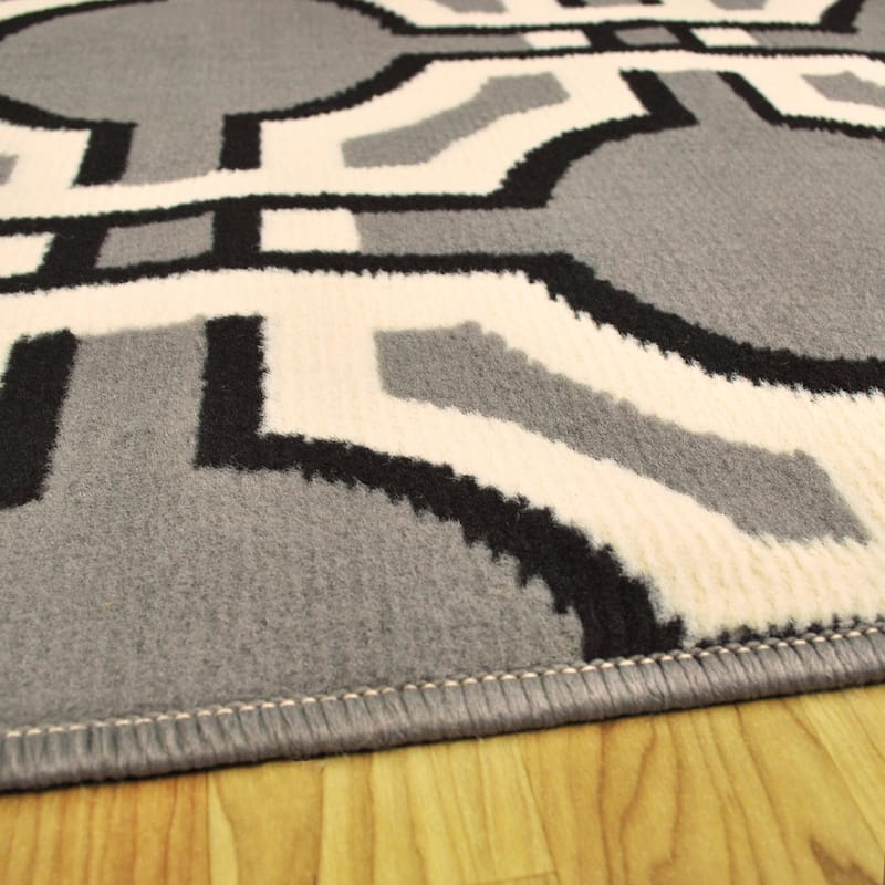 Modern Geometric Art-Deco Trellis Power-Loomed Indoor Area Rug by Superior