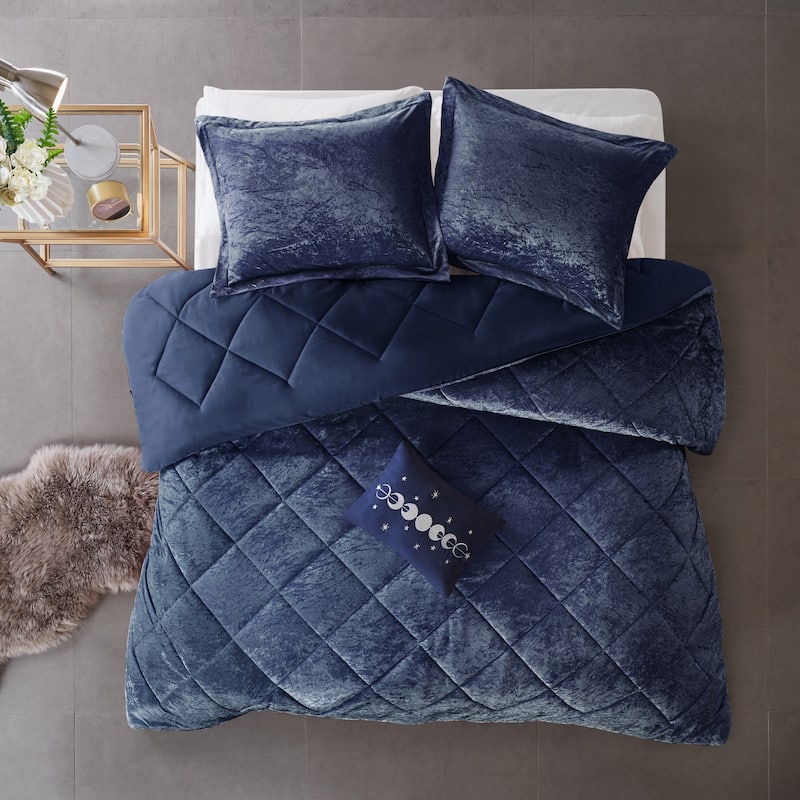 Intelligent Design Isabel Velvet Comforter Set