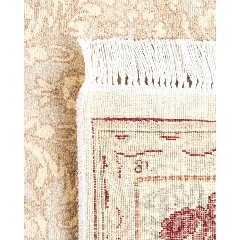 Overton Handknotted Wool Traditional Oriental Ivory Area Rug - 4' x 6'