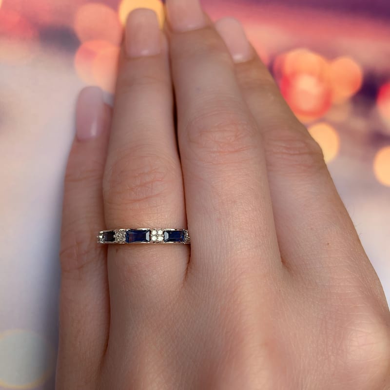Miadora 10k White Gold Sapphire and 1/10ct TDW Diamond Ring (H-I, I1-I2)