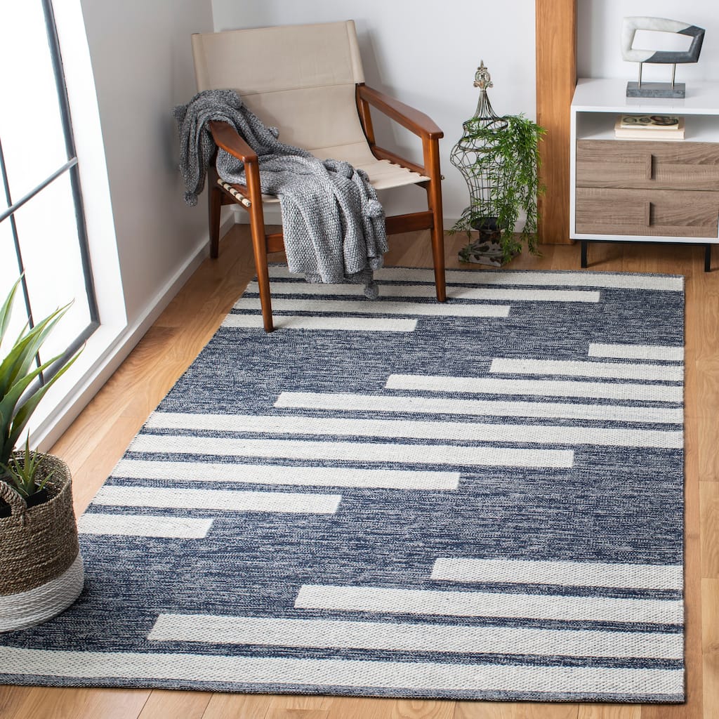 SAFAVIEH Handmade Striped Kilim Caitlin Modern Cotton Rug