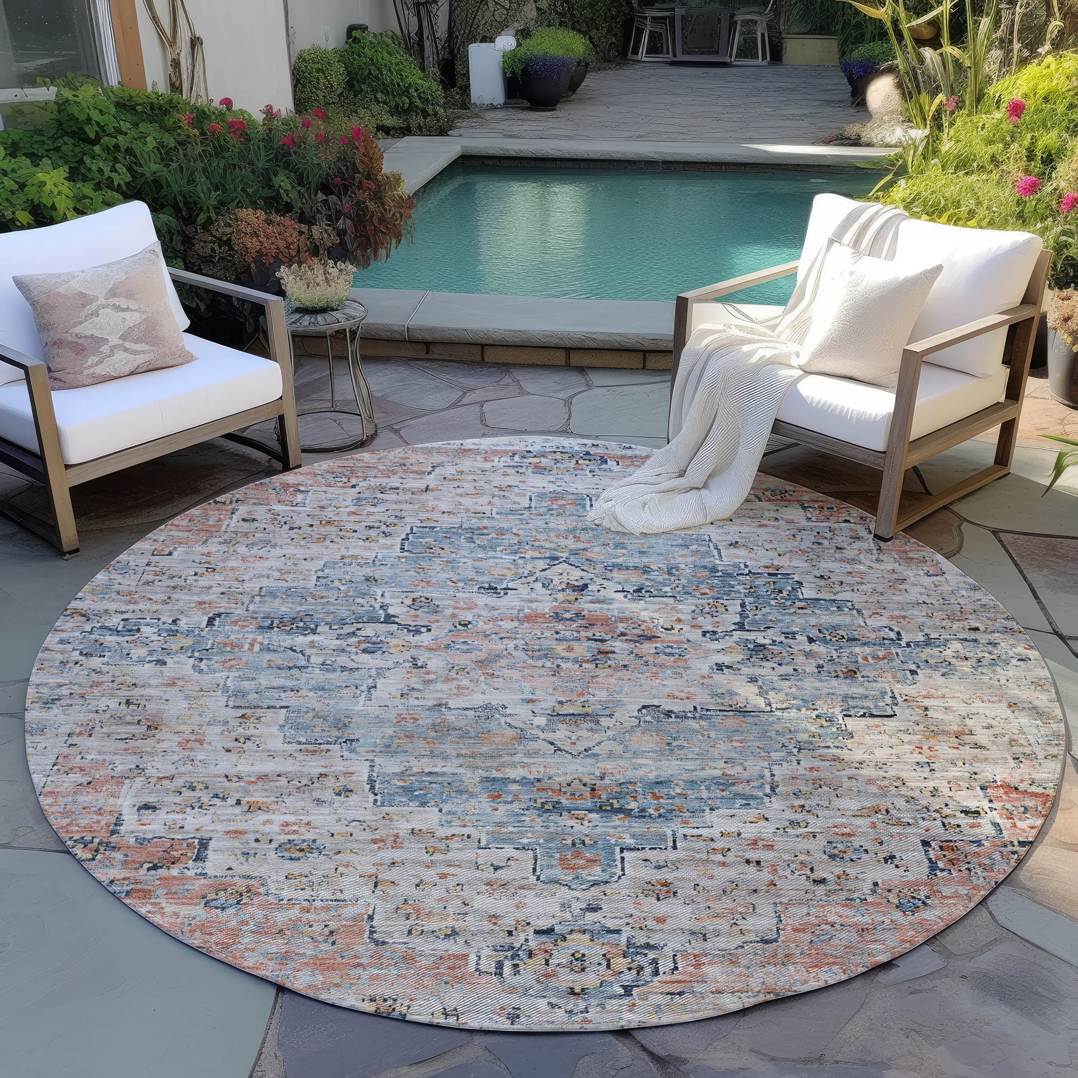 Machine Washable Indoor/ Outdoor Vintage Traditional Chantille Rug
