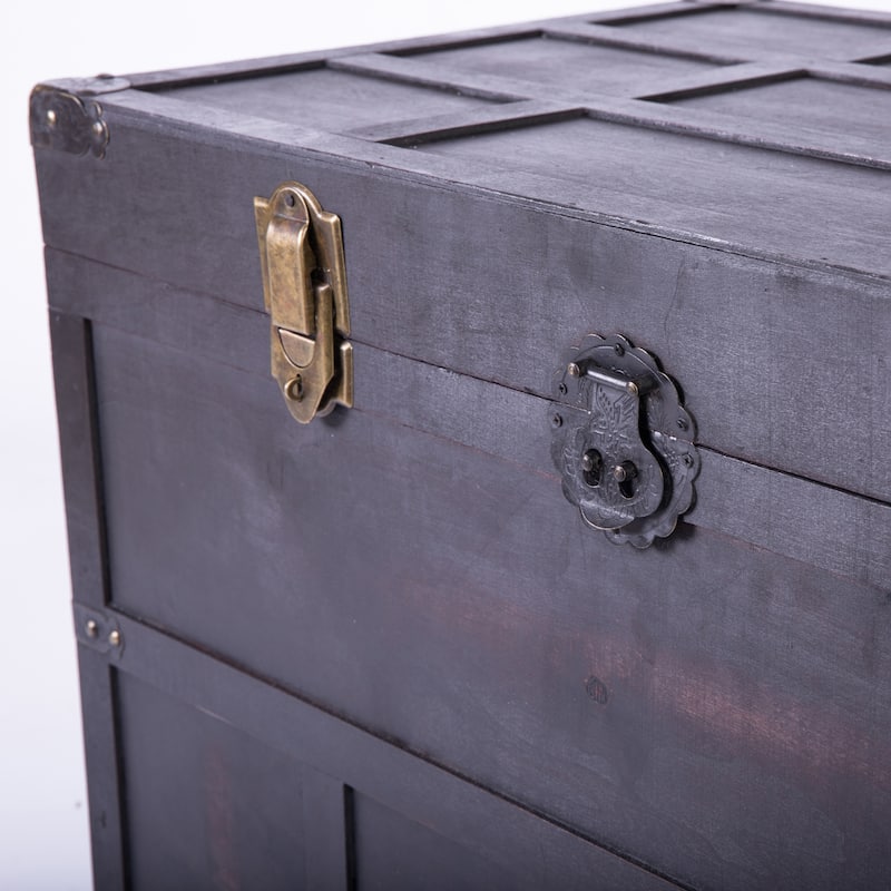 Old Cedar Style Large Chest