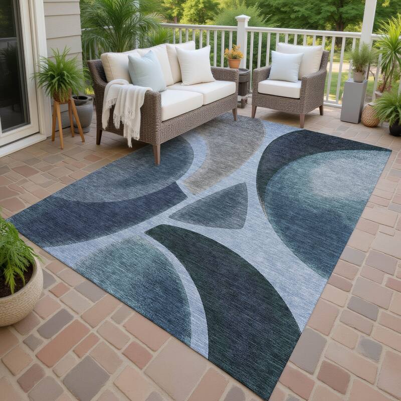 Machine Washable Indoor/ Outdoor Modern Hays Chantille Rug - Denim - 2'6" x 3'10"