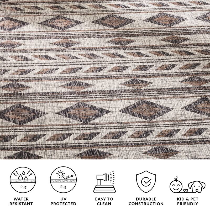 SAFAVIEH Courtyard Felicite Indoor /Outdoor Waterproof Patio Backyard Rug