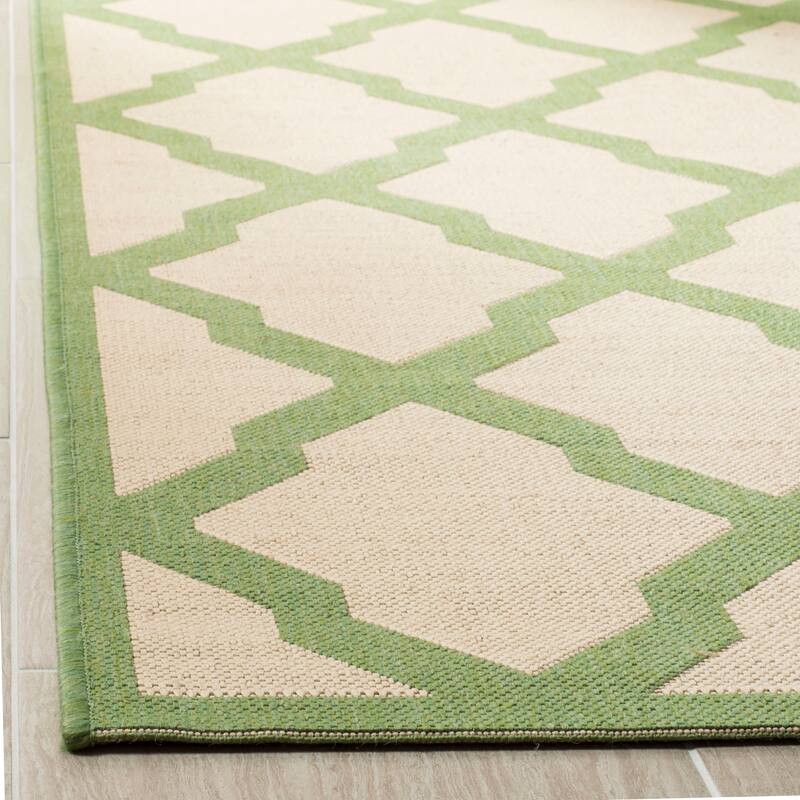 SAFAVIEH Linden Shirleyann Trellis Indoor/ Outdoor Patio Backyard Rug
