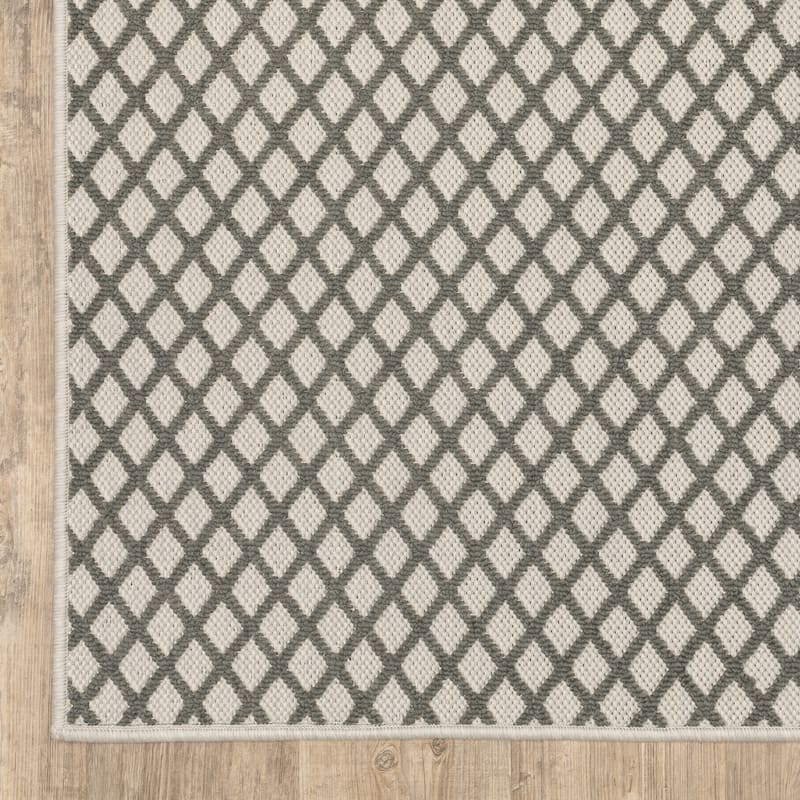 Vista Home Talcot Diamond Relief Gray Indoor/ Outdoor Area Rug