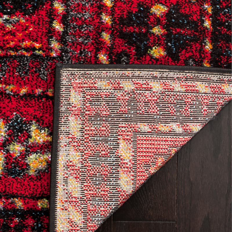 SAFAVIEH Vintage Hamadan Gody Oriental Distressed Rug - 12' Square - Red/Multi