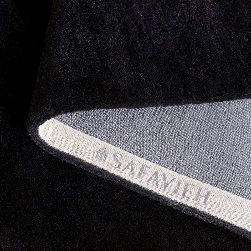 SAFAVIEH Handmade Carmine Virginica Modern & Contemporary Rug