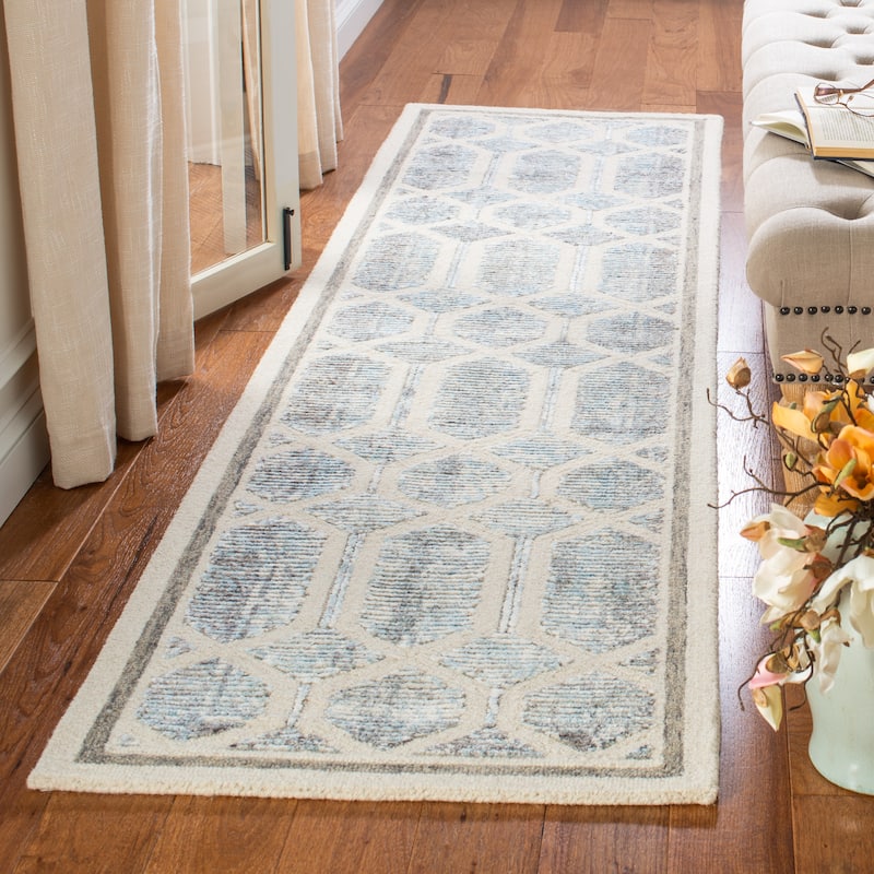 SAFAVIEH, Handmade Artistry Poulia Geometric Wool Rug