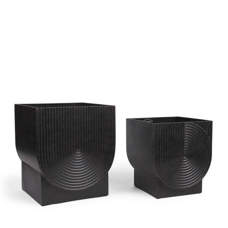HomeRoots Set of Two Black Metal 20 Ounce Pot Planters - 9.45 in. x 11.02 in. x 9.45 in.