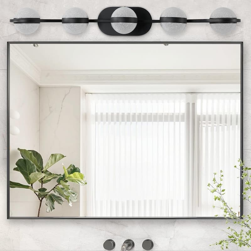 Vanity Lights With 4/5/6 LED Bulbs For Bathroom Lighting
