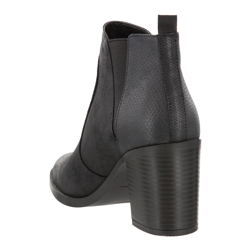 mia julissa bootie