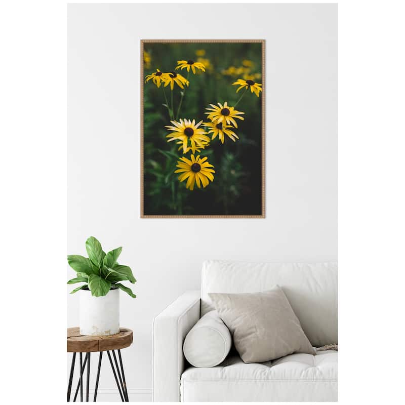 Kate and Laurel Sylvie Yellow Daisy Floral Blooms Framed Canvas by Patricia Hasz of Patricia Rae Photography