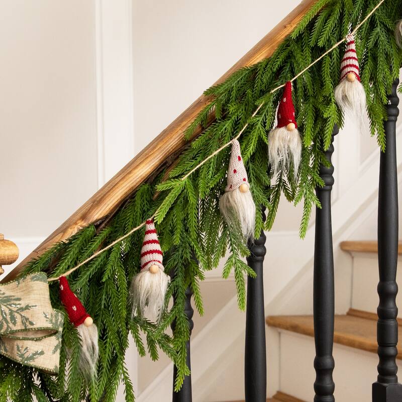 Plush Mini Gnomes with Knitted Hats Christmas Garland - 4.25'