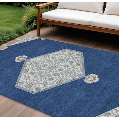 HomeRoots Oriental Traditional Rectangle Outdoor Rug