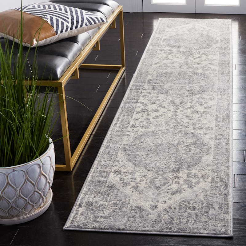 SAFAVIEH Brentwood Kobra Oriental Medallion Rug