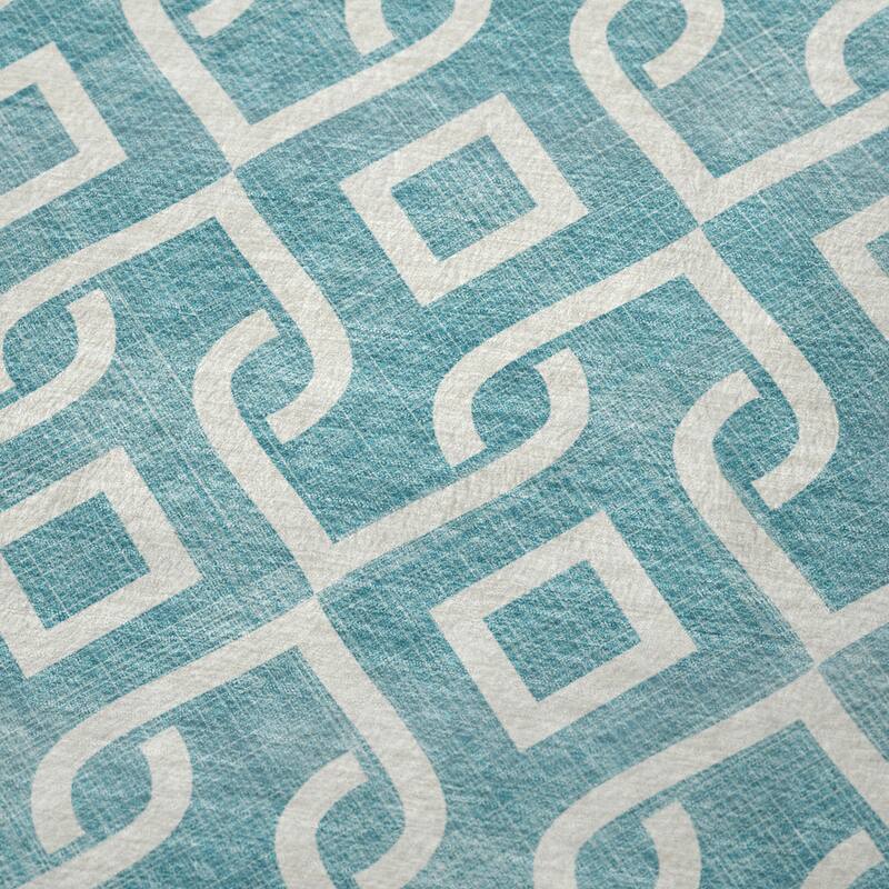 Premium Machine Washable Modern Scroll Sherpa Throw Blanket