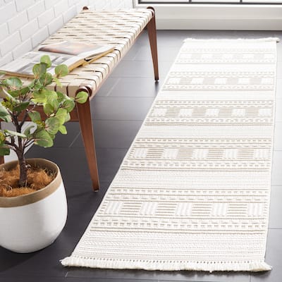 SAFAVIEH Camden Sveinsina Rustic Rug - 2'2" x 8' Runner