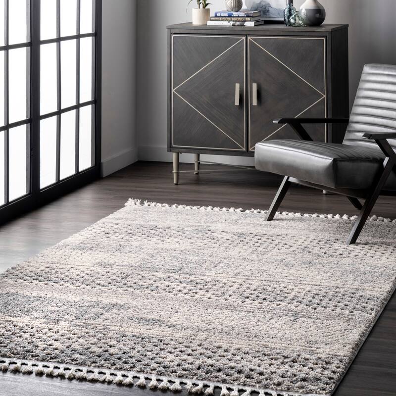 Nuloom Lira Textured Geometric Tassel Area Rug - 4' x 6' - Grey - Rectangle