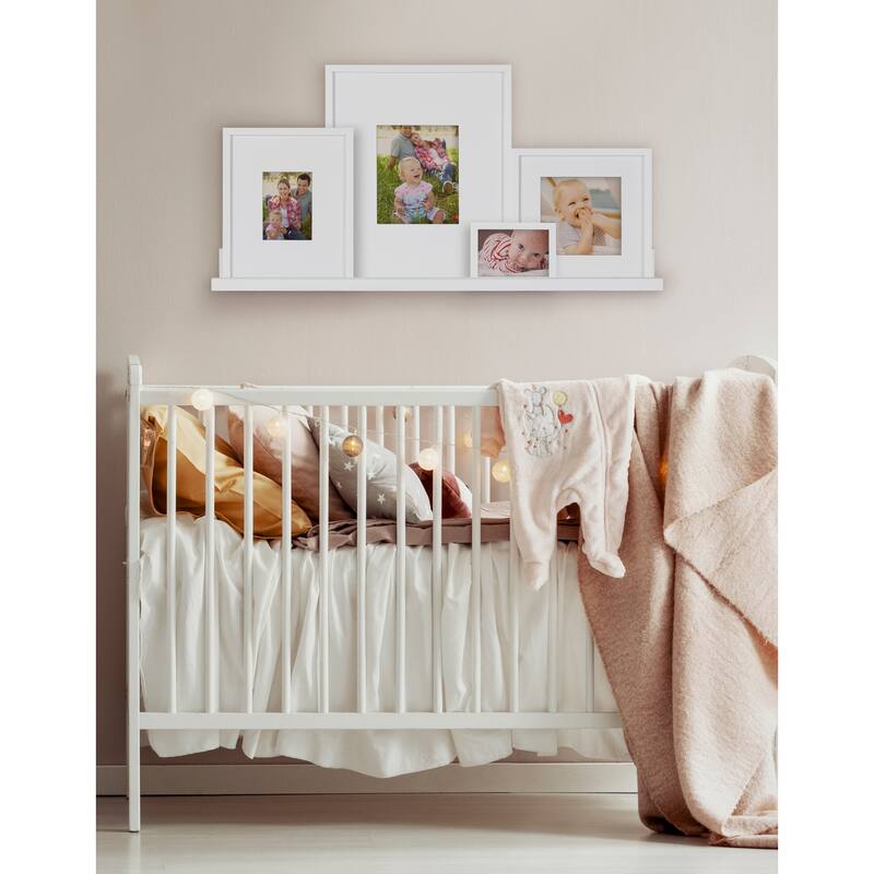 Kate and Laurel Gallery Wall Shelf with Frames Set