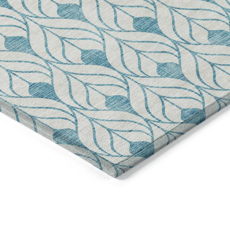 HomeRoots Geometric Transitional Rectangle Outdoor Rug