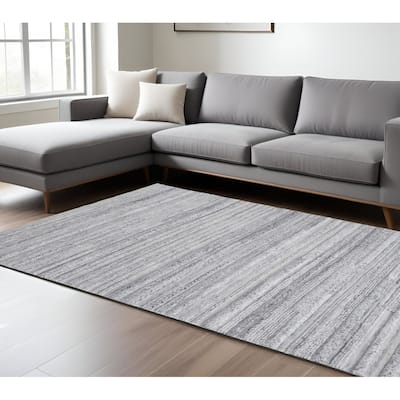 Zuju Traditional Stain Resistant Woven Soft Area Rug By HomeRoots - 8' x 10'