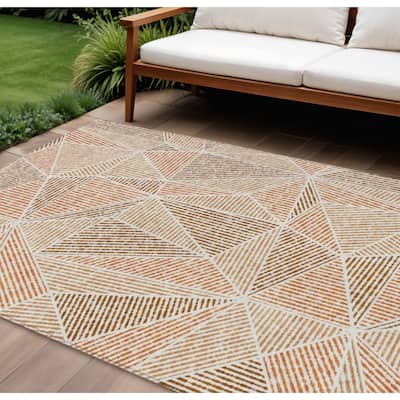 HomeRoots Geometric Transitional Rectangle Outdoor Rug