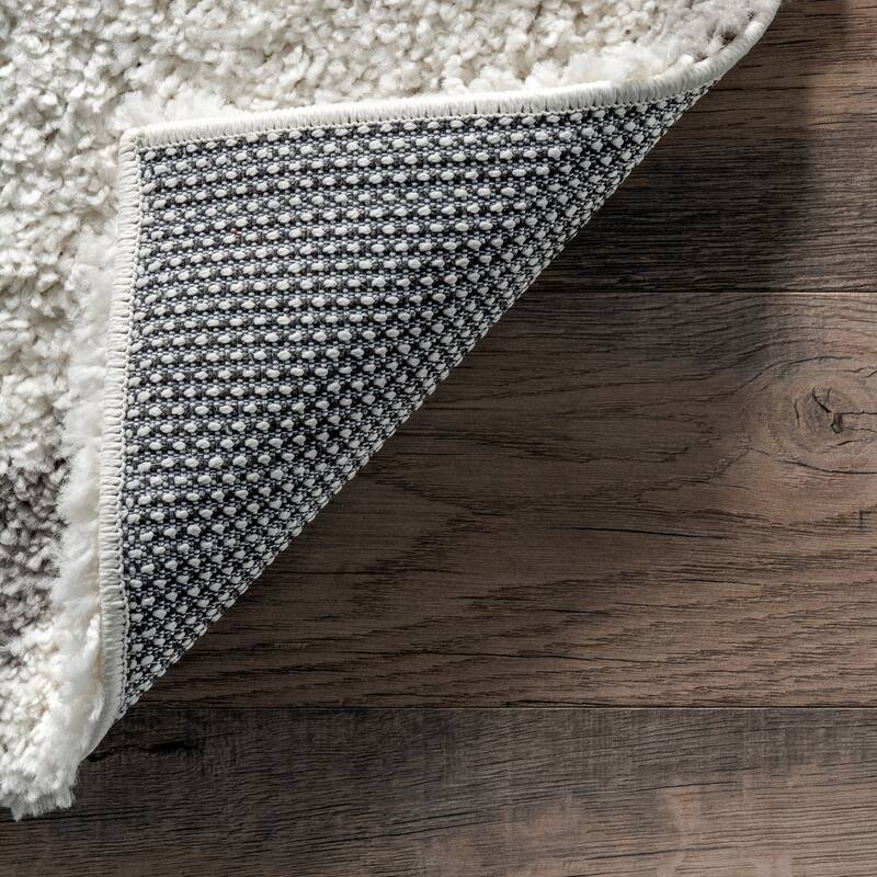 Nuloom Malika Soft & Cozy Trellis Shag Area Rug