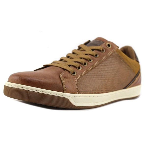 steve madden tan sneakers
