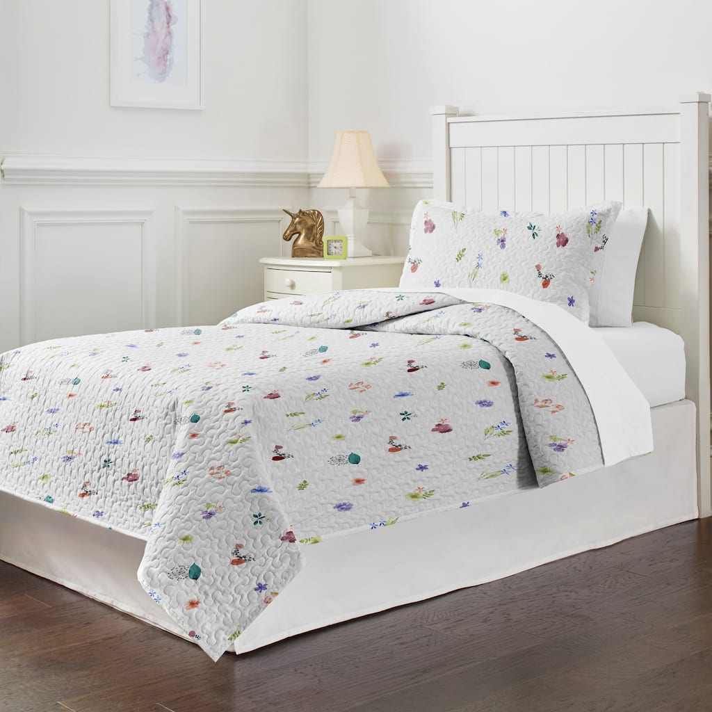 Pointehaven Percale Cotton Oversized Printed Scroll Design Quilt Set