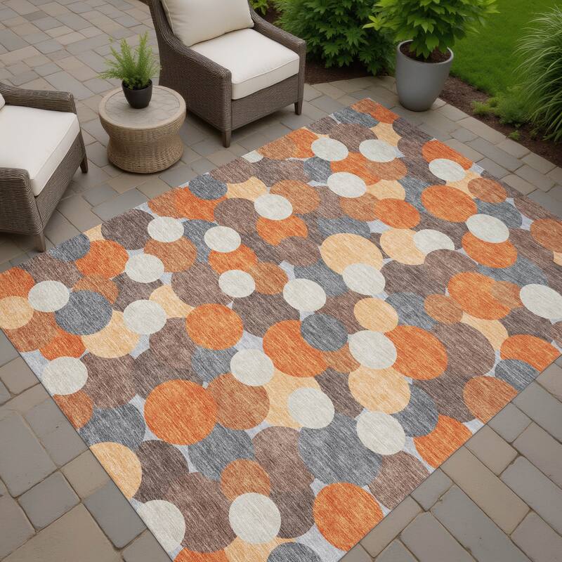 Machine Washable Indoor/ Outdoor Mucho Bubbles Chantille Rug