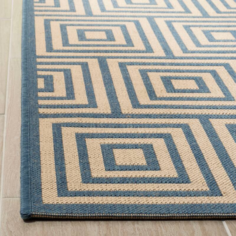 SAFAVIEH Linden Madita Indoor/ Outdoor Waterproof Patio Backyard Rug